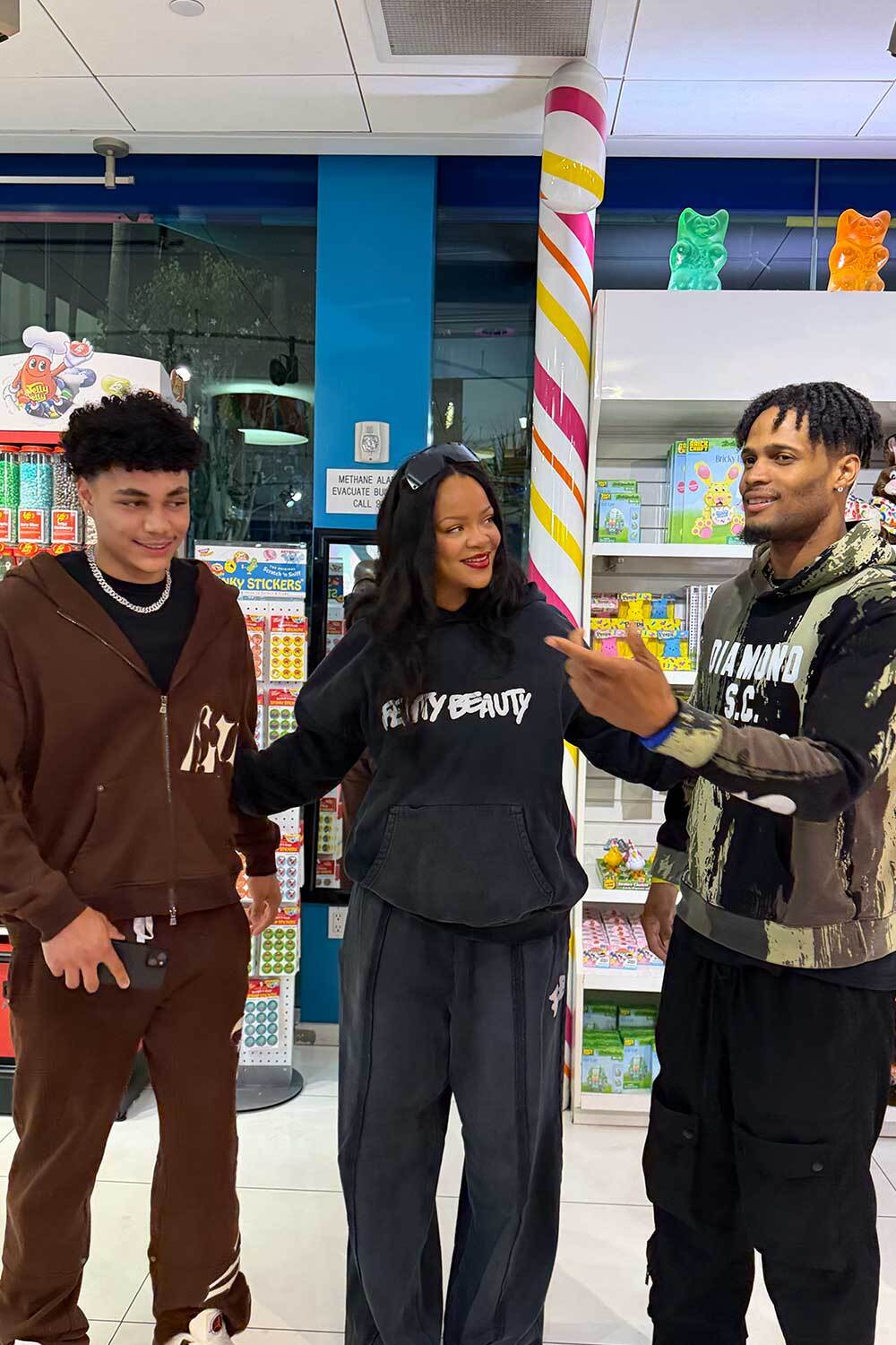 Fenty Beauty Oversized Unisex Straight Leg Sweatpants — XXXL